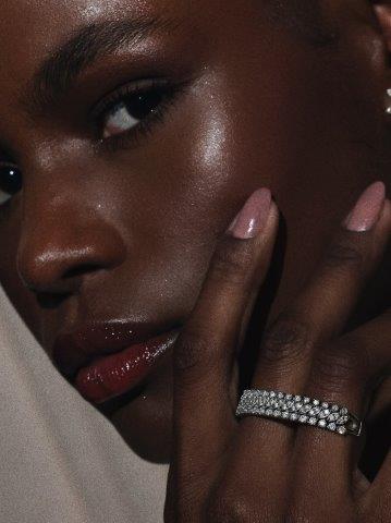 # Diamond Design lança GarDDen, coleção inspirada em um jardim encantado, no desfile da PatBO, em São Paulo # Diamond Design lança GarDDen, coleção inspirada em um jardim encantado, no desfile da PatBO, em São Paulo